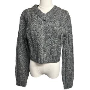 NWT Divided H&M Womens Cropped Sweater Size S Grey V Neck Cable Knit